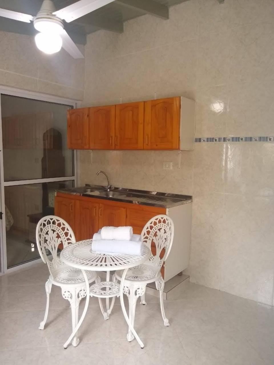 Flia Ocampo Apartment Puerto Iguazu Exterior photo